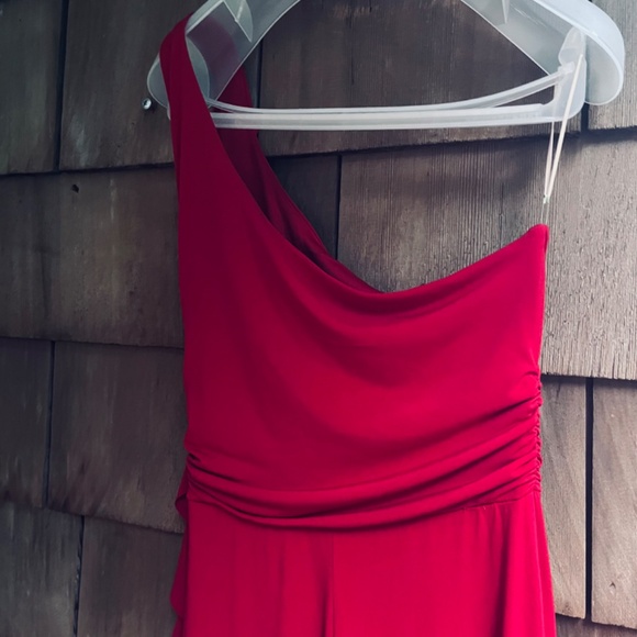 Emerald Sundae Juniors' Ruffled One-Shoulder Gown Population Red Dress Size L - Picture 10 of 15